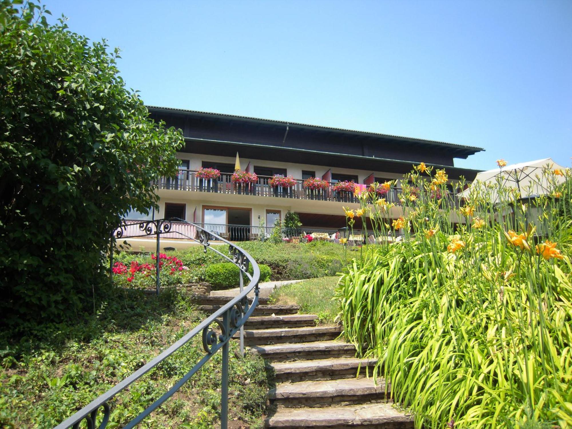 Seehotel Ressmann Drobollach am Faakersee Exterior foto