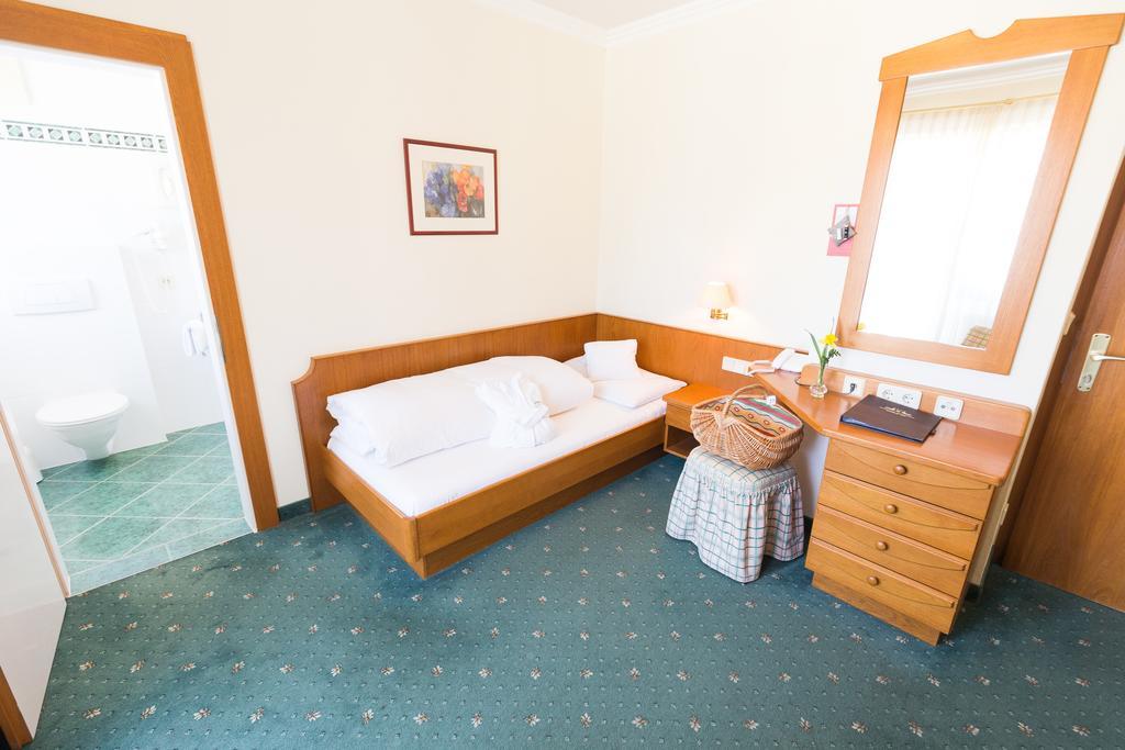 Seehotel Ressmann Drobollach am Faakersee Exterior foto